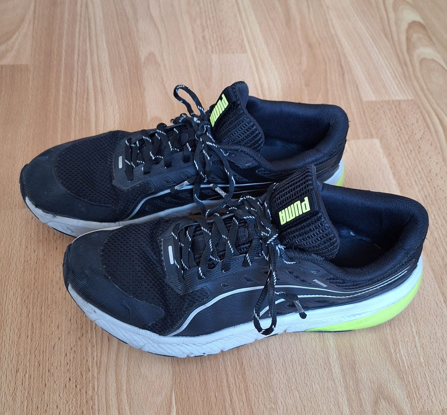 Puma Chaussures hommes: Baskets basses PUMA T. 44 – D'occasion à Bôle par Bestdeal