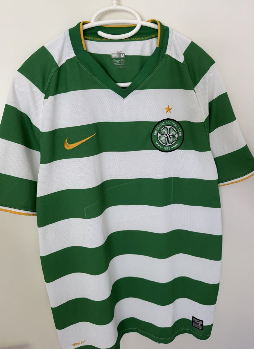 Nike Canottiere & Pantaloni: Celtic Glasgow Nike Trikot 2007-08 Heim – Usato da Füllinsdorf venduto da hae_gt9l 2