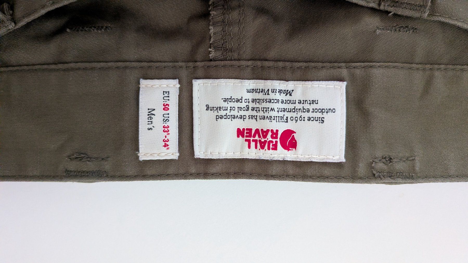 Fjällräven Pantalons: Fjällraven Barents Pro Shorts M – D'occasion à Tüscherz-Alfermée par Sguido 1