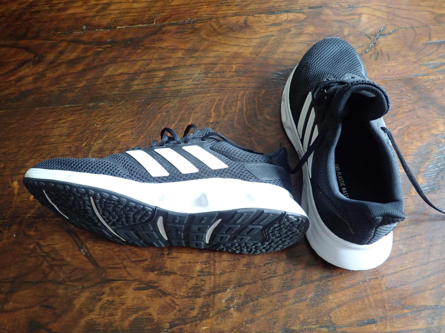 Adidas Herrenschuhe: Baskets Adidas 41,5 – Neu (gemäss Beschreibung) aus Petit-Lancy von camping_car 2
