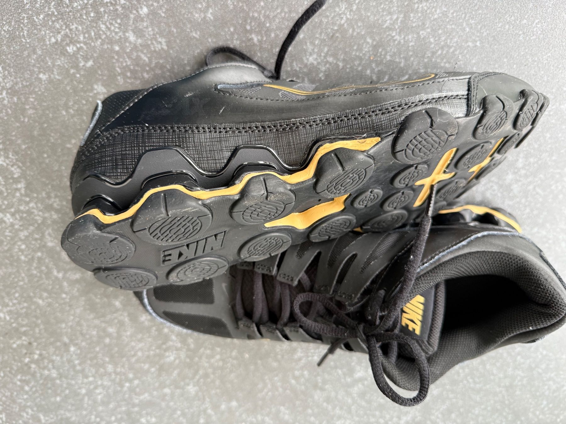 Nike Herrenschuhe: Nike Schuhe Gr.43 – Gebraucht aus Bernhardzell von Ferkel1 1