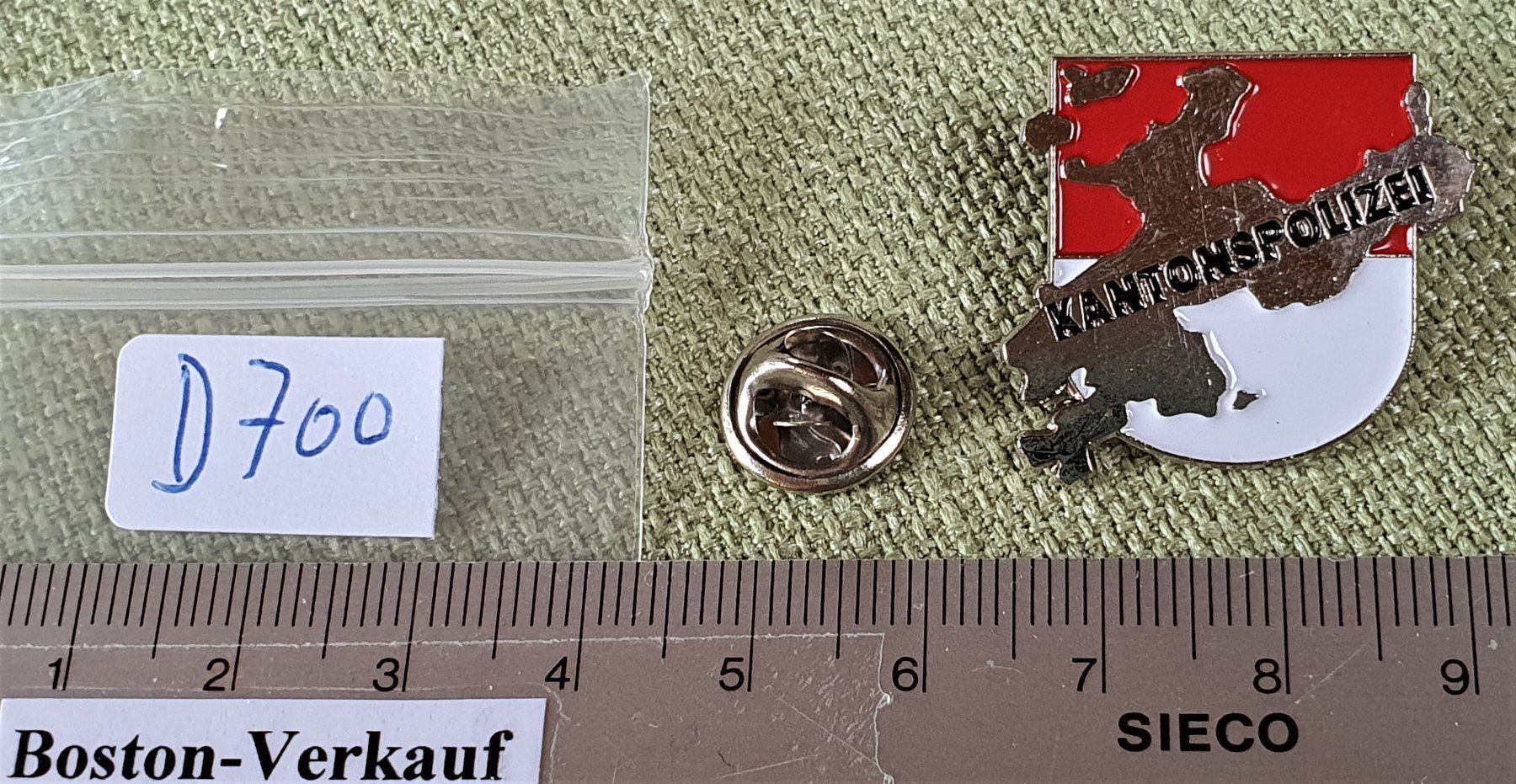 Placchette & Badge: D700 - Pin Kantons Polizei Solothurn – Usato da Reinach BL venduto da Boston-Verkauf 3