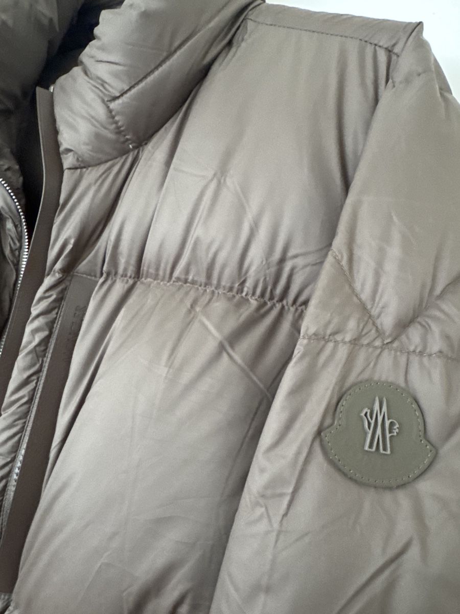 Moncler Jacken: Moncler Jacke Gr. 4 – Neu (gemäss Beschreibung) aus Luzern von TENDIMO 4