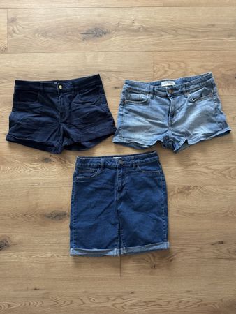 Jeans Shorts / Hotpants / Kurze Hosen Gr. 36/38