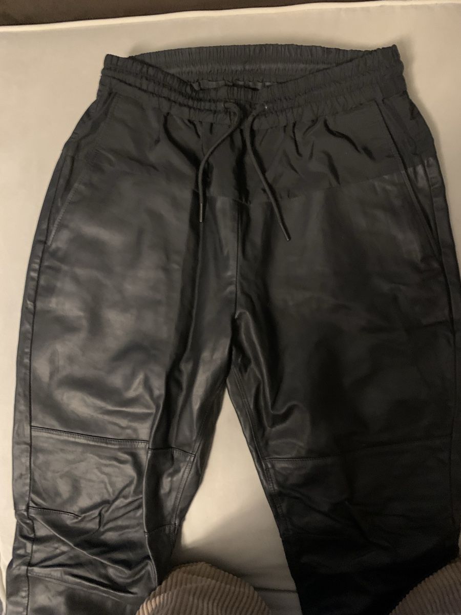 Alexander Wang Pantaloni: Alexander Wang Lederhose – Usato da Bergdietikon venduto da zor_856j 1