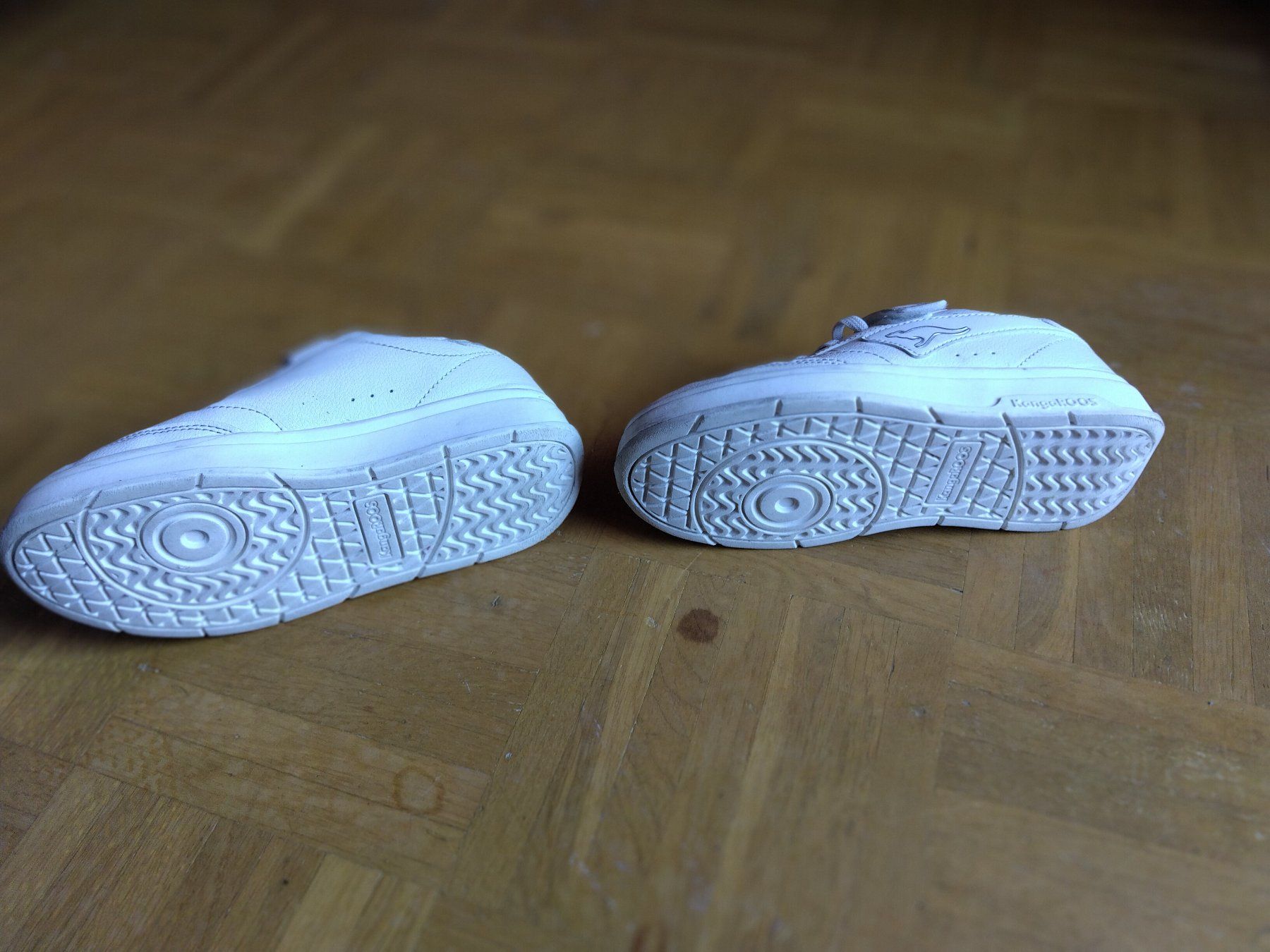 Herrenschuhe: KangaROOs Schuhe Kinder Weiss Grösse 33 – Gebraucht aus Oberdorf NW von niederj 3