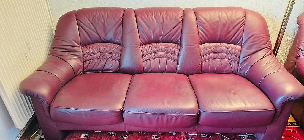 Sofas: Leder Couch 2-teilig – Gebraucht aus Münchenstein von dor_ywd6