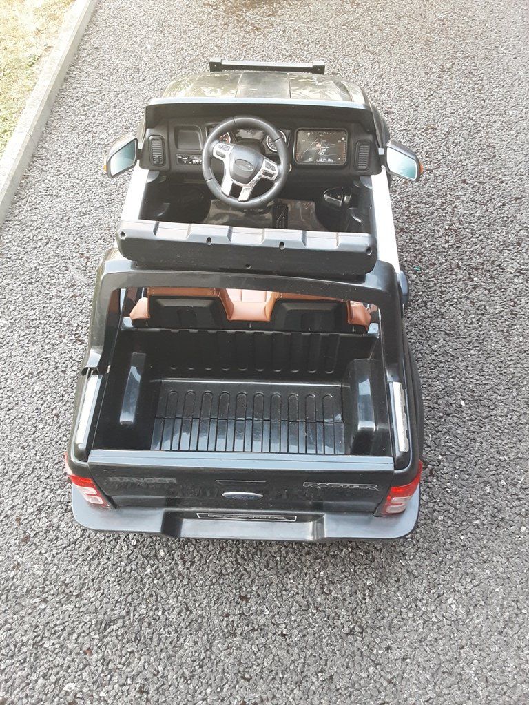 Véhicules pour enfants: Elektrisches Kinderauto "FORD". – D'occasion à Steffisburg par rom_fb2p 3
