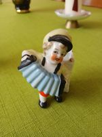 Porzellan-Figur <<Ein Ständchen für die Dame>>