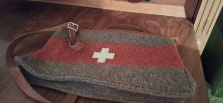 Schweizer Armeetasche, Karlenswiss Umhängetasche,Top Zustand