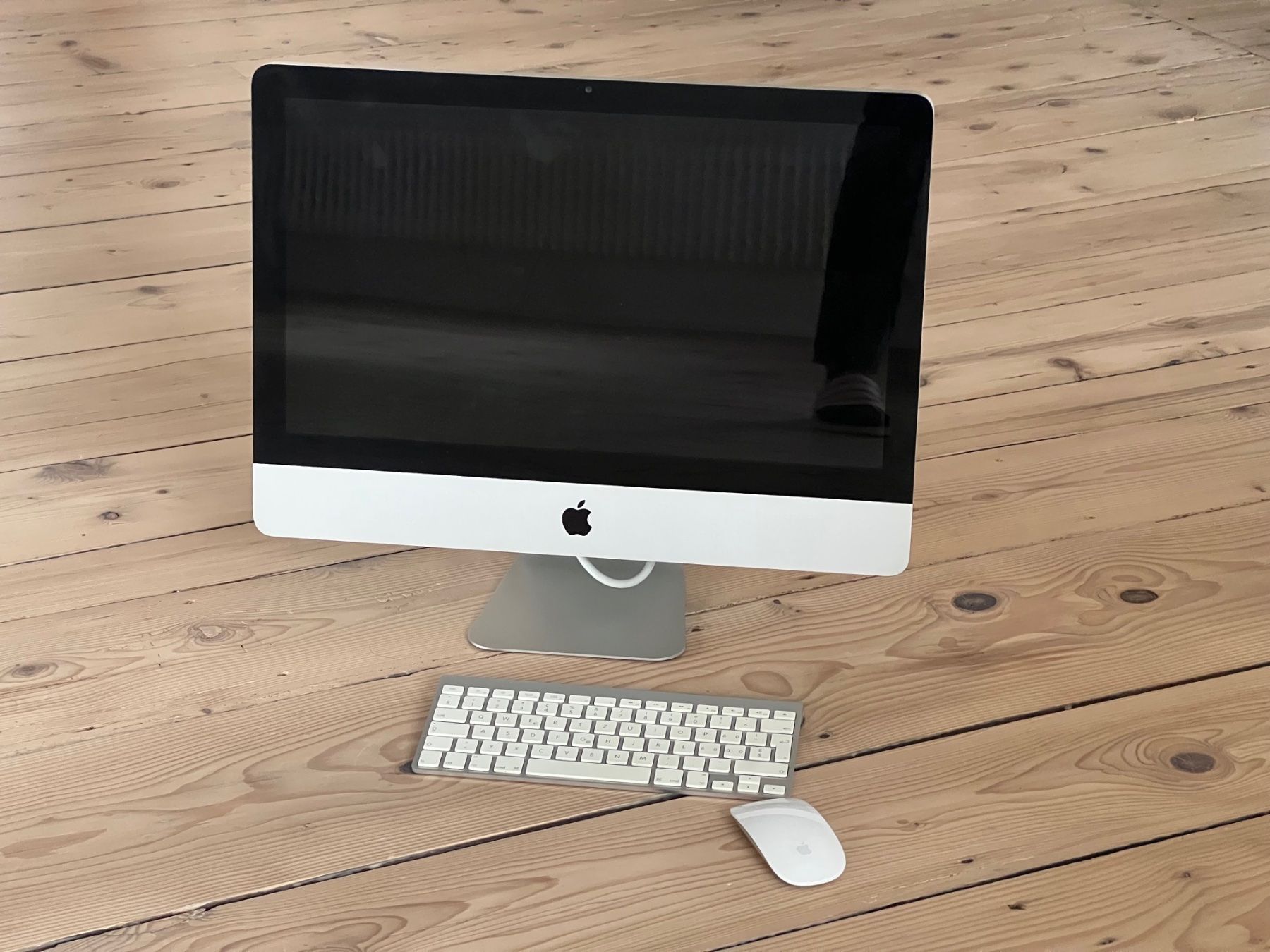 Apple PC: iMac 21.5 Zoll, 2,7 GHz Intel Core i5 – Usato da Wädenswil venduto da fruitgarden