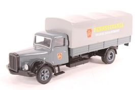 1:50 White Tilt Truck PRR Pennsylvania Stores