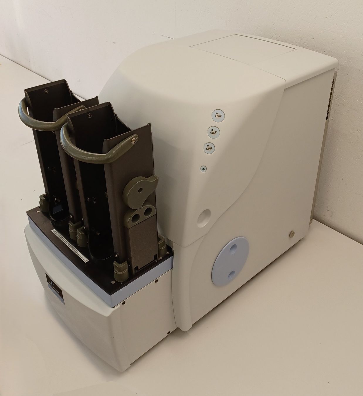 Accessori da laboratorio: PerkinElmer EnVision 2104 – Usato da Niederdorf venduto da LeptonAG_Labor 1