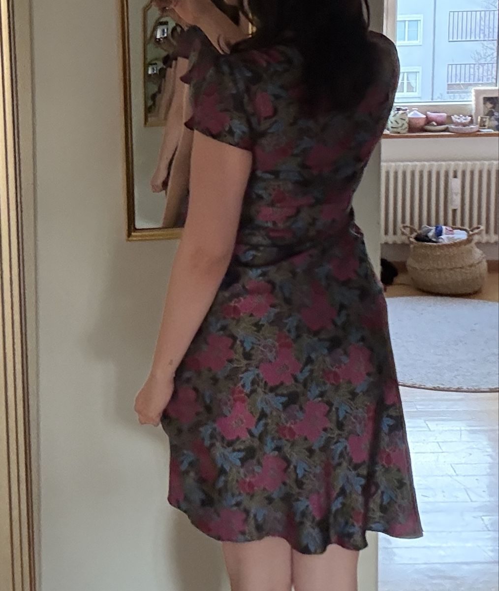 Laura Ashley Vestiti: Sommer Kleid Blumen Vintage, 36, Seide – Usato da Basel venduto da len_w7hr 2