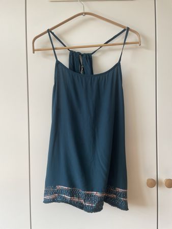Luftiges Etam Sommertop mit Ethno-Details Gr. M