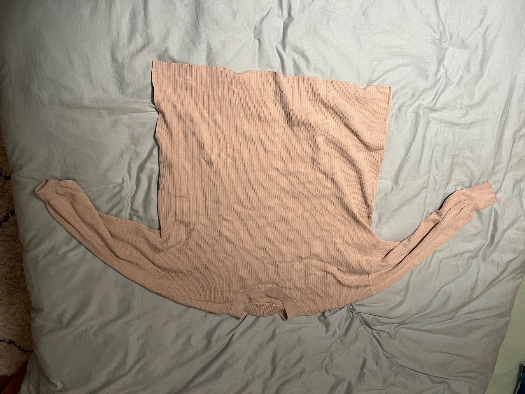 Pullover & Sweatshirts: Langer Pulli, beige – Gebraucht aus Zürich von nicoli.