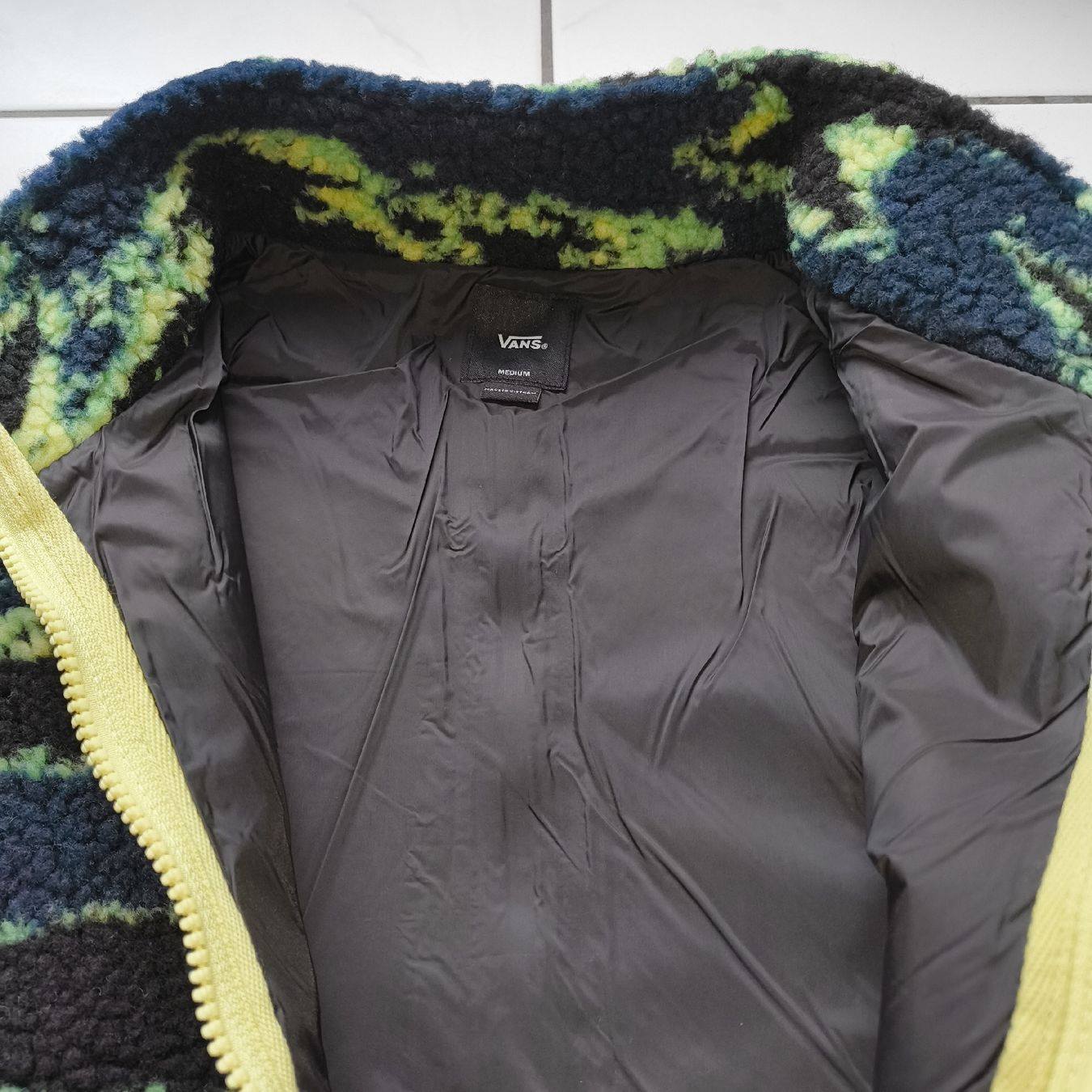 Vans Giacche: Vans Teddy Fleece Jacke Grösse M – Nuovo e nell'imballaggio originale da Uitikon Waldegg venduto da PJLS1 2