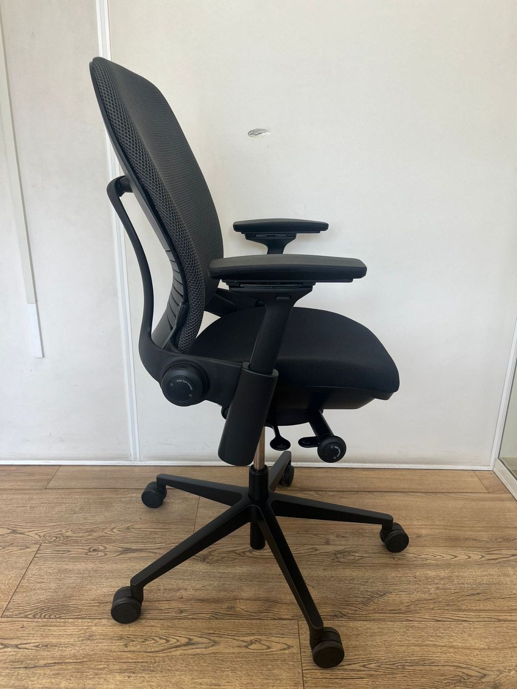 Steelcase Chaises: Steelcase Lamia – D'occasion à Purmerend par Offeco 5