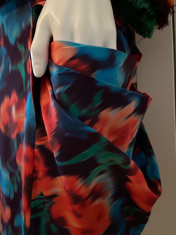 BEBE 100%silk architectural pocket skirt 5