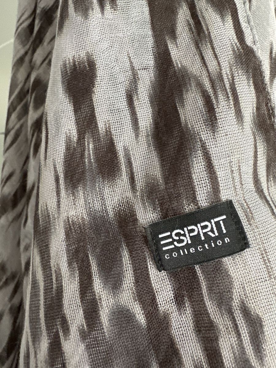 Esprit Foulard & Sciarpe: Schicker ESPRIT Schal, schwarz/weiss, Mustermix – Usato da Wangen SZ venduto da futura14 1