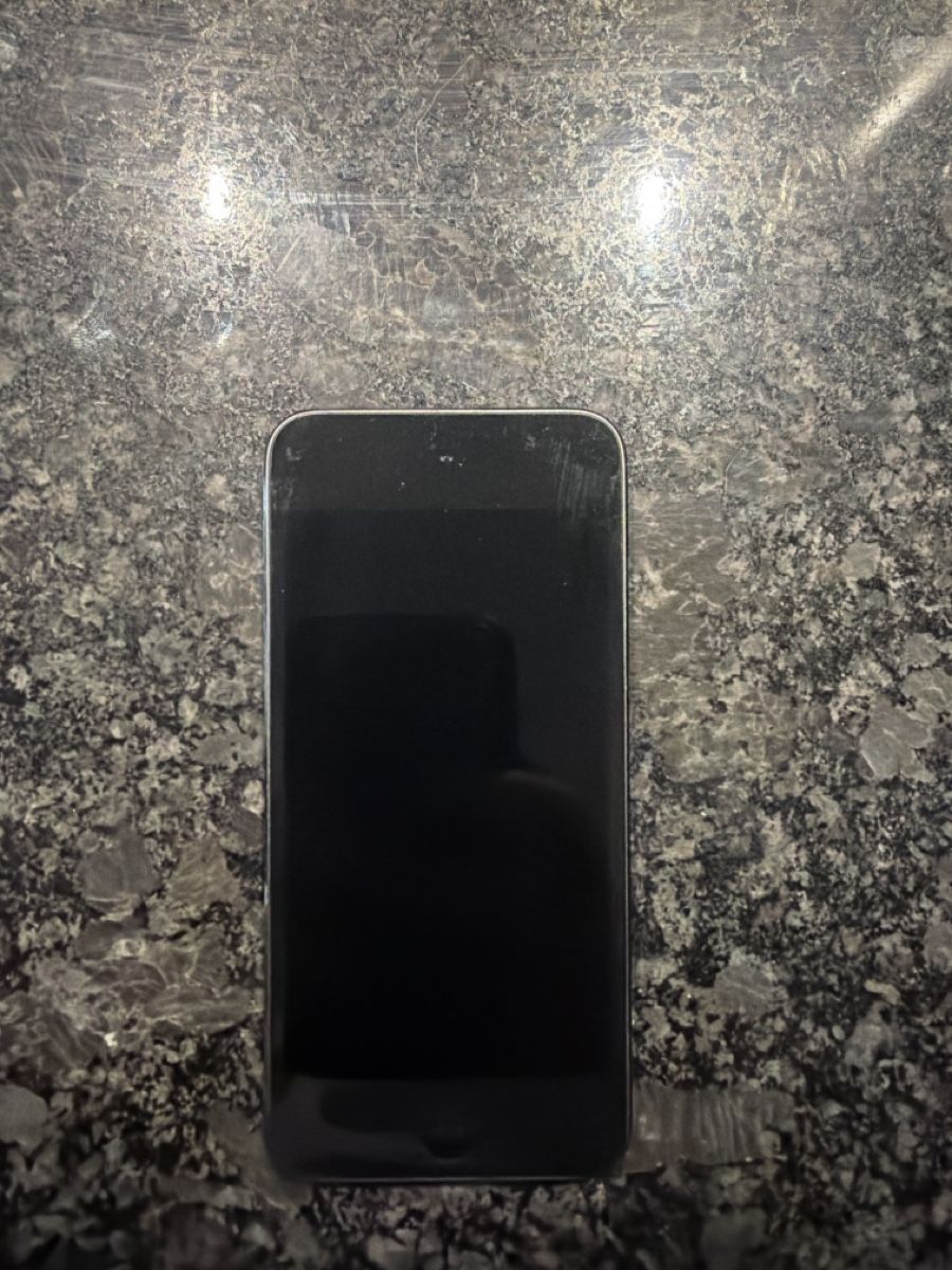 Apple Lettore multimediale portatile: iPod 6e génération pas d’iCloud  – Difettoso da Yverdon-les-Bains venduto da ame_7f2x