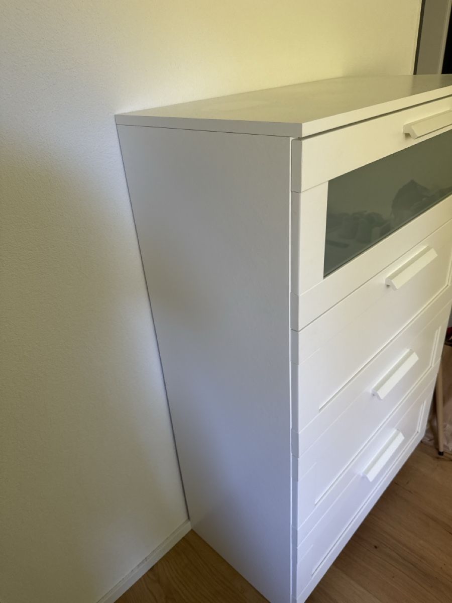Cassettiere: Weisse Malm Kommode mit 4 Schubladen und Glas, Top! – Usato da Niederteufen venduto da nic_dv6m 2