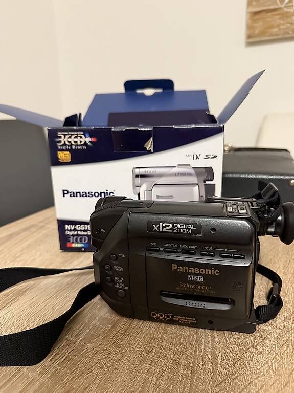 Videocamere: Camera panasonic NV-GS75 1994 – Usato da Paradiso venduto da mih_cpq2 1
