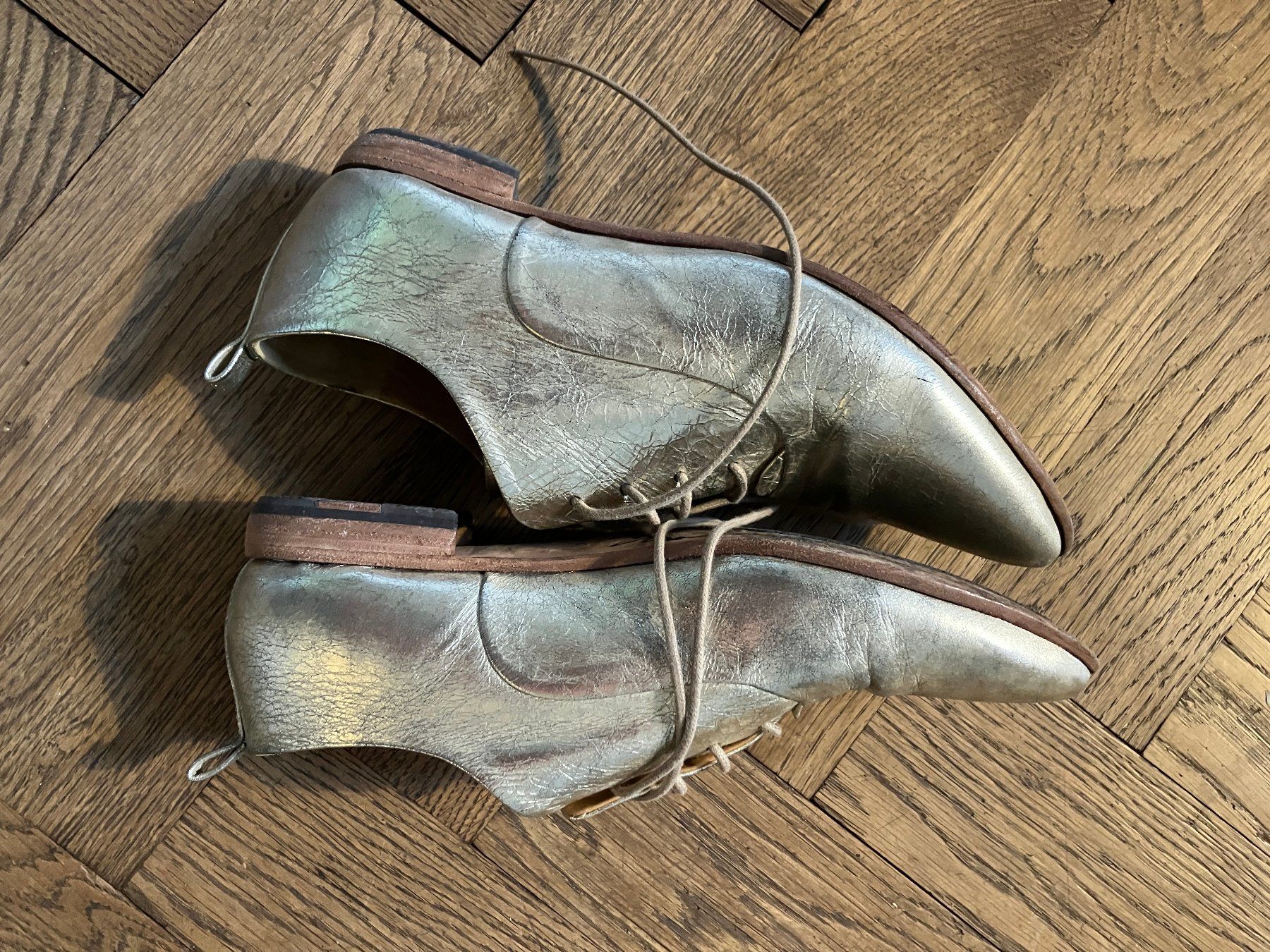 Damenschuhe: P. Monio Goldschuhe Leder Gr 41 – Gebraucht aus Basel von Gwendolin0