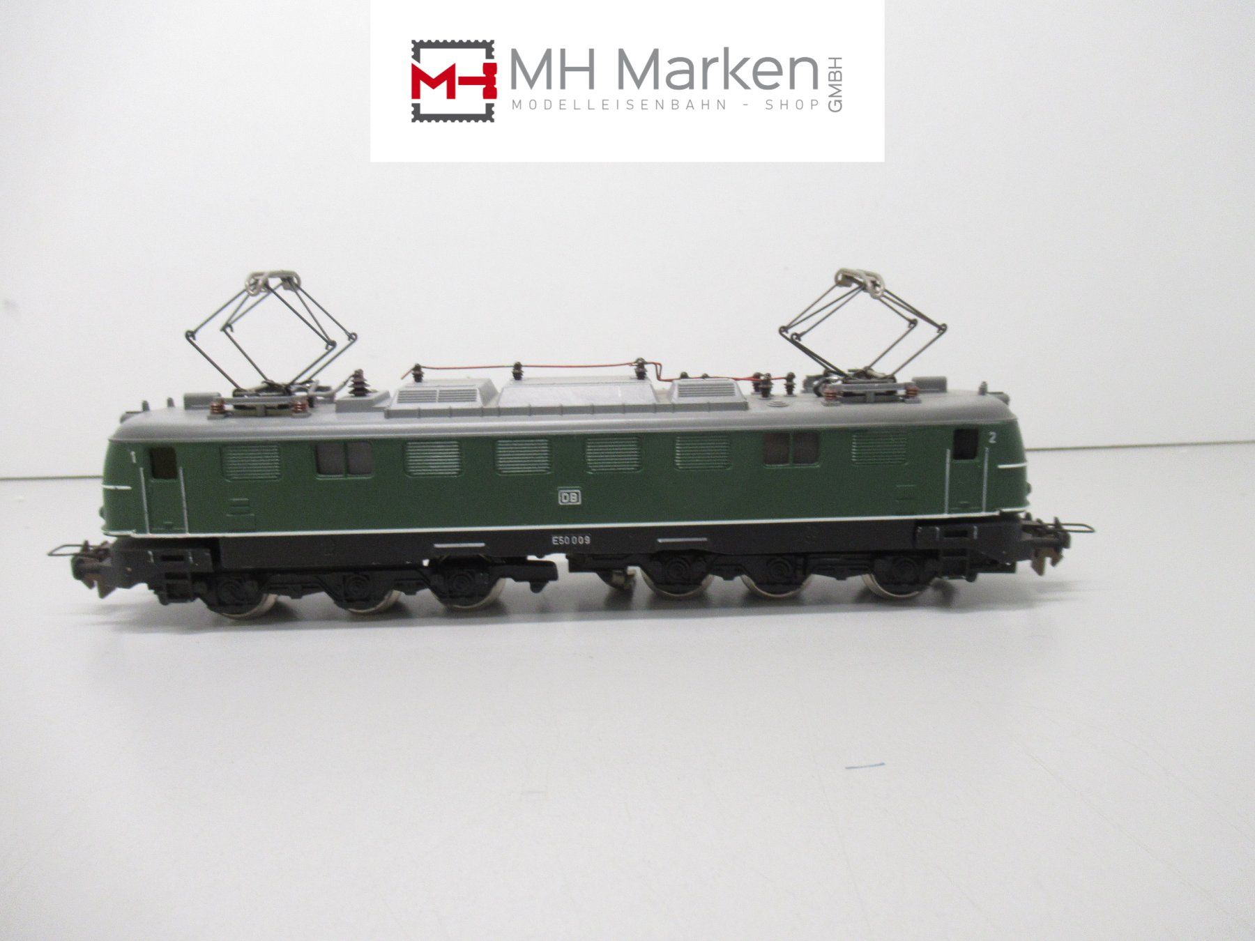 Trix Modellini di ferrovie: Trix Express 2233 E-Lok BR E 50 Deutsche Bahn Analog DC 3-L – Usato da Basel venduto da mhmarken