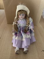 Porzellandoll Lilie Grösse ca. 40cm guter Zustand