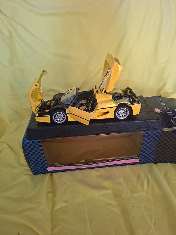 Voitures modèles: Ferrari F 50 Spyder – D'occasion à Kreuzlingen par Knobi56