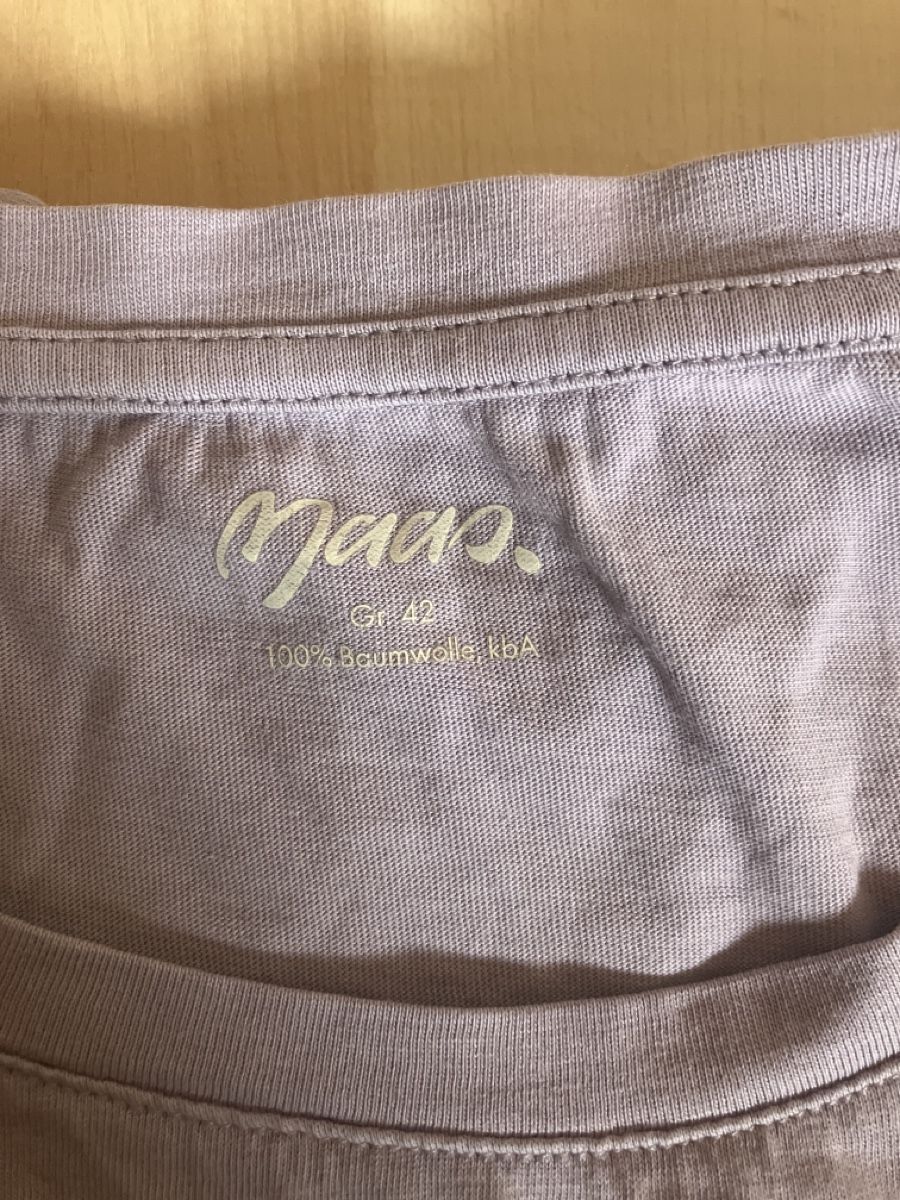 T-shirt: T-Shirt Maas Flieder – Nuovo (secondo la descrizione) da St. Gallen venduto da hnnh.koch 1