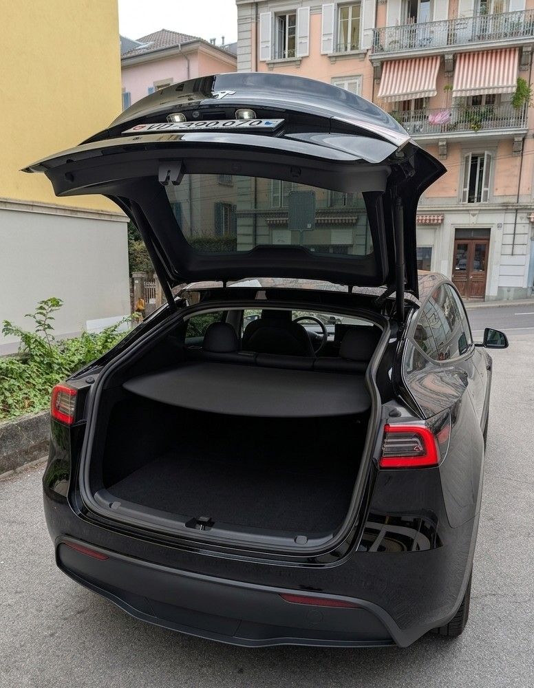 Tesla Autos: Tesla Model Y Long Range Dual Motor – D'occasion à Lausanne par joa_nf6n 4
