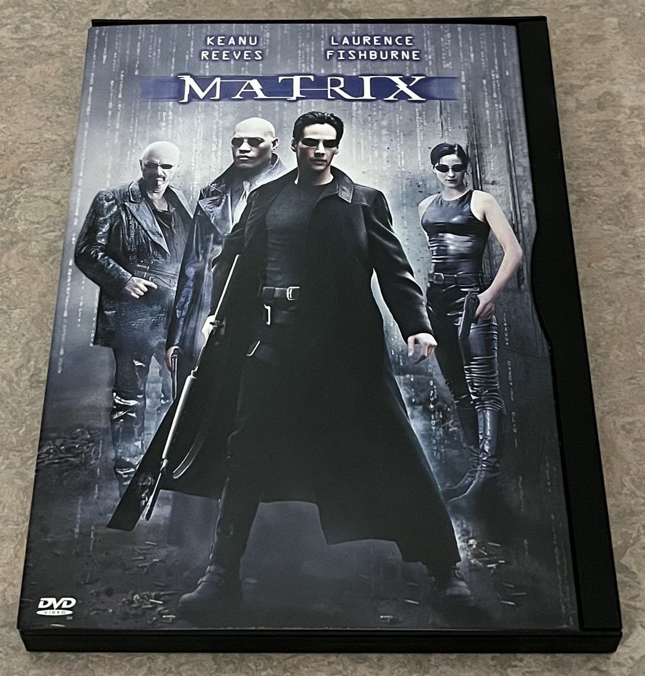 Tutti i DVDs: DVD Matrix (Keanu Reeves, Laurence Fishburne) – Nuovo (secondo la descrizione) da Oberägeri venduto da SpidiamSee