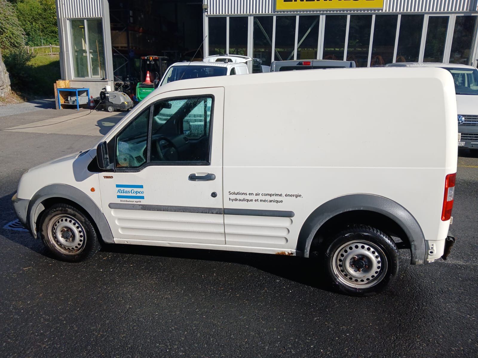 Ford Veicoli commerciali: Ford Transit Connect fourgon blanc 2005 occasion – Usato da Riddes venduto da Tech-1 4