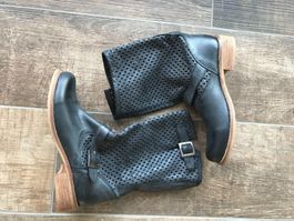 Stiefel, neu