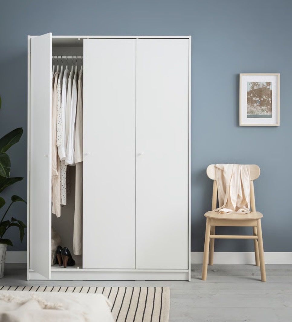 Ikea Porte manteau: IKEA KLEPPSTAD WARDROBE – D'occasion à Zug par anj_6wf5 1