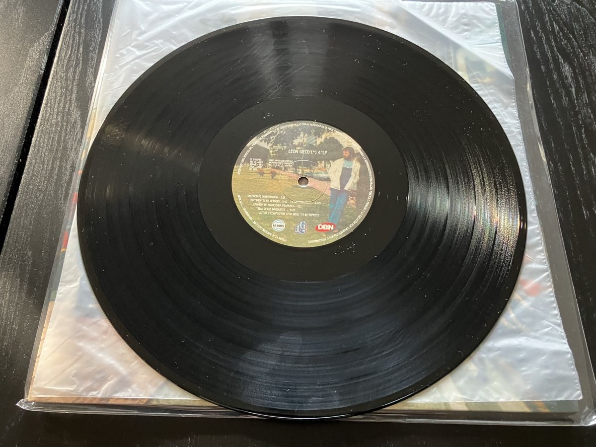 Dischi in vinile: Leon Gieco 4 LP (Argentina) – Nuovo (secondo la descrizione) da Neuchâtel venduto da moonbourr 3