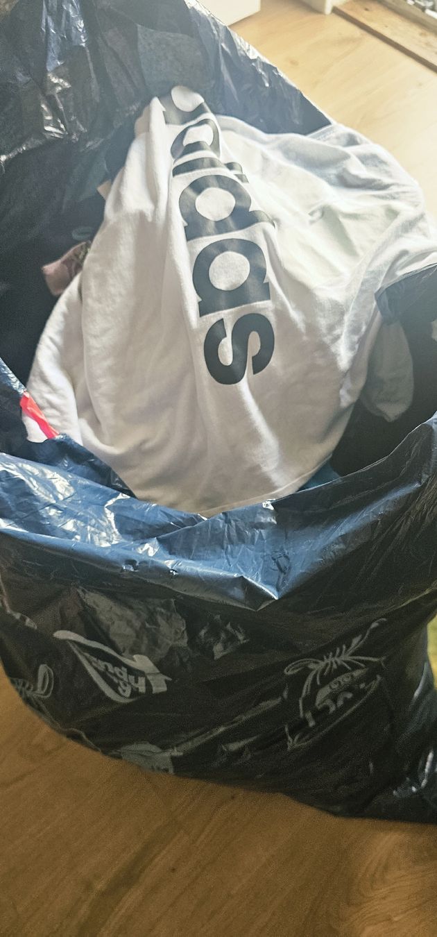 Lotti di vestiti: Clothes Bundle different sizes  – Usato da Rorschach venduto da Alles_9.90 2