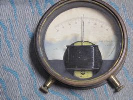 Ohmmeter, El. Messgerät in Holzgehäuse