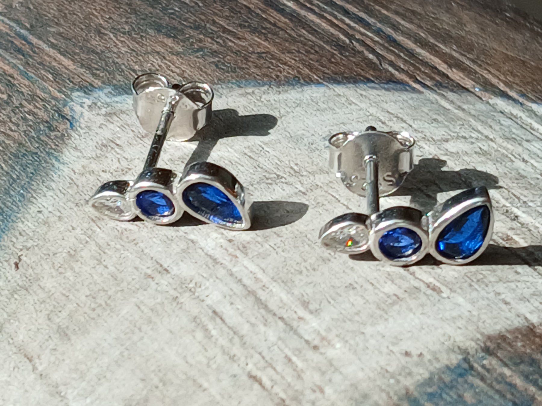 Ohrringe & -stecker: Ohrstecker Zirkonia – Gebraucht aus Stallikon von madi0320