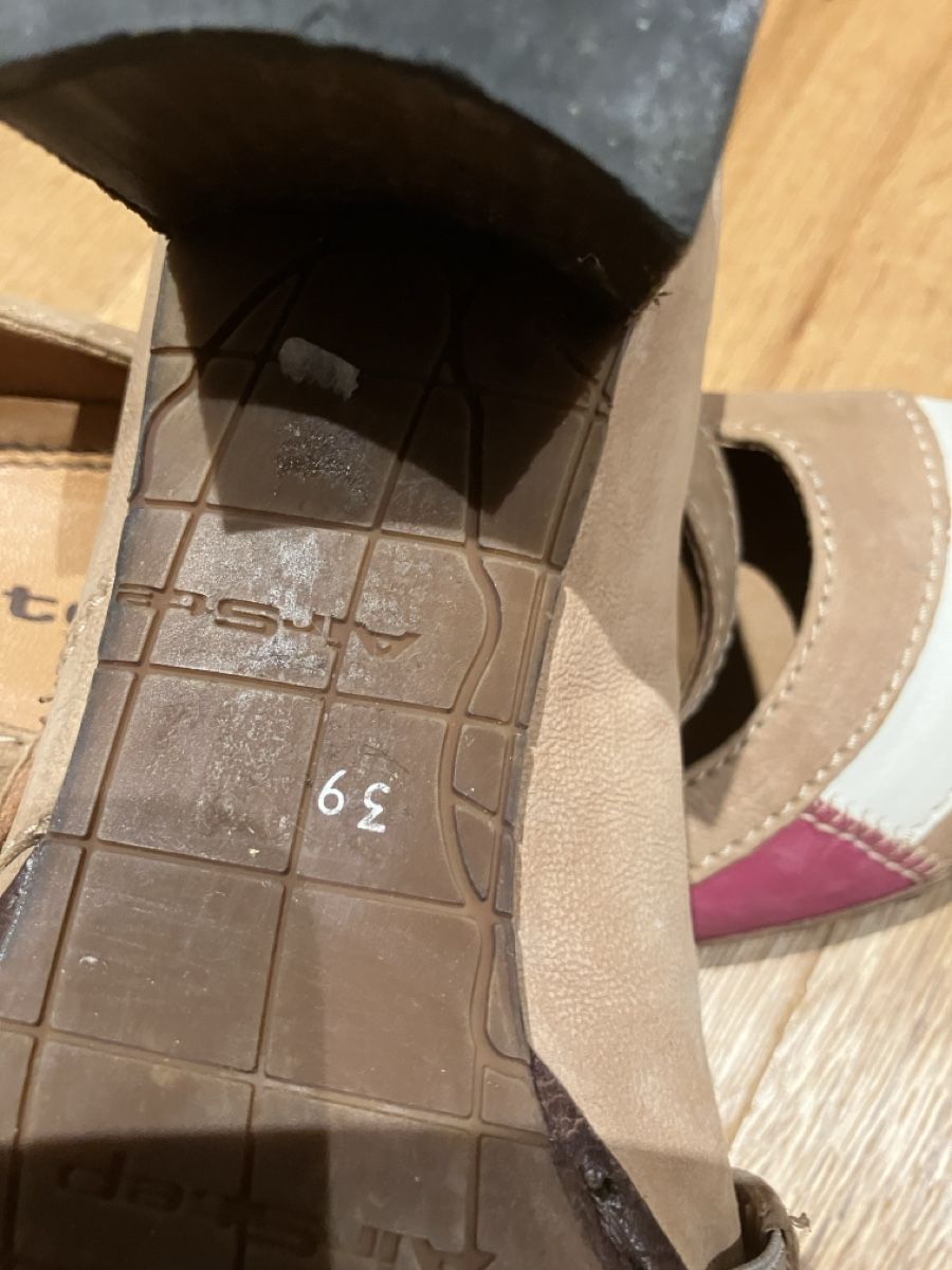 Chaussures femmes: Pumps – D'occasion à Moleson-s-Gruyeres par Mosaikplastik 3