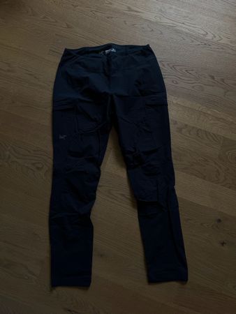 Arcteryx Hose Damen schwarz Grösse S/M sehr guter Zustand