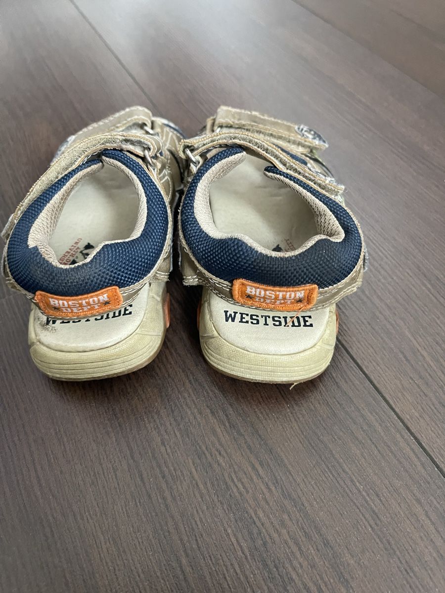 Scarpe per ragazzi: Sandales enfant pointure 28 – Usato da MARLY venduto da AISLEE 2