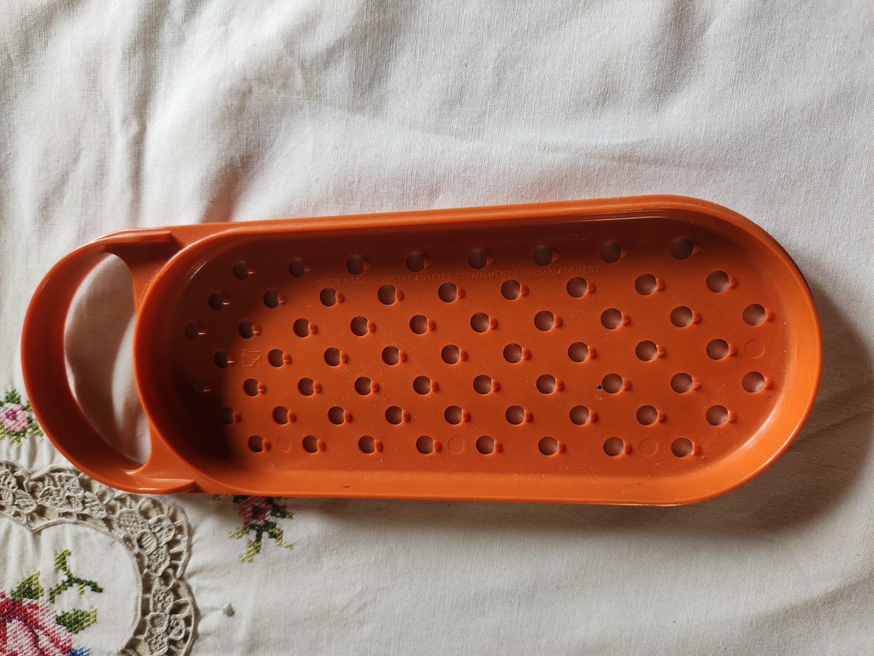 Tupperware Elettrodomestici da cucina: Tupperware Raffel, für Brei oder Müesli Babyraffel – Usato da Gstaad venduto da Meiel2020 1