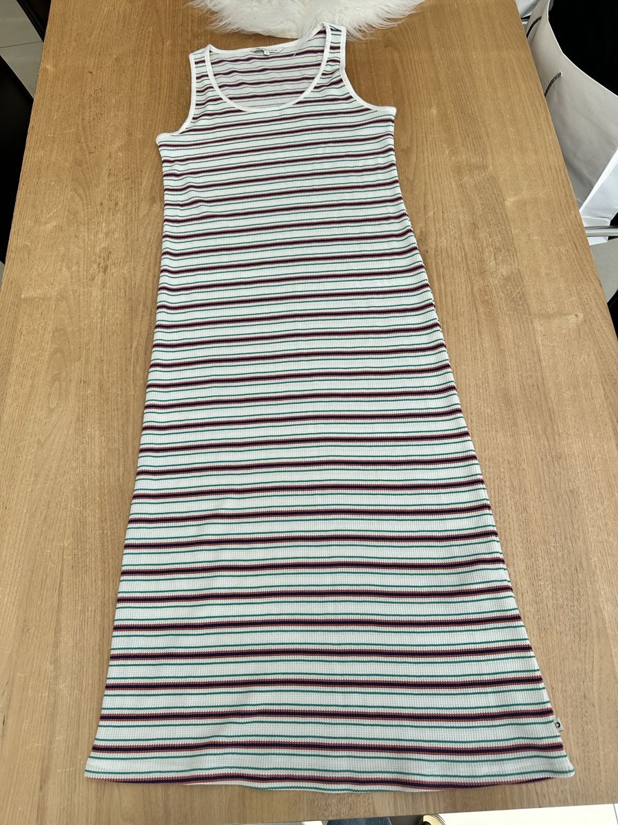 Vestiti: Kleid – Usato da visp venduto da Kmemo1