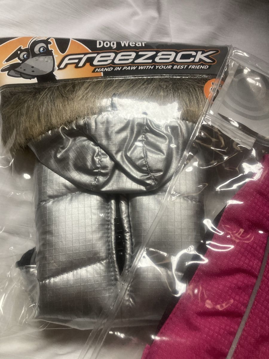 Abbigliamento: Hundemantel 20 cm / leine – Nuovo e nell'imballaggio originale da Tuggen venduto da Angel1604 1