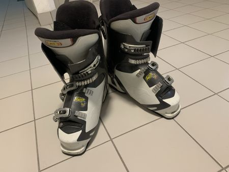 Chaussures de ski Nordica, taille 42, parfait état!