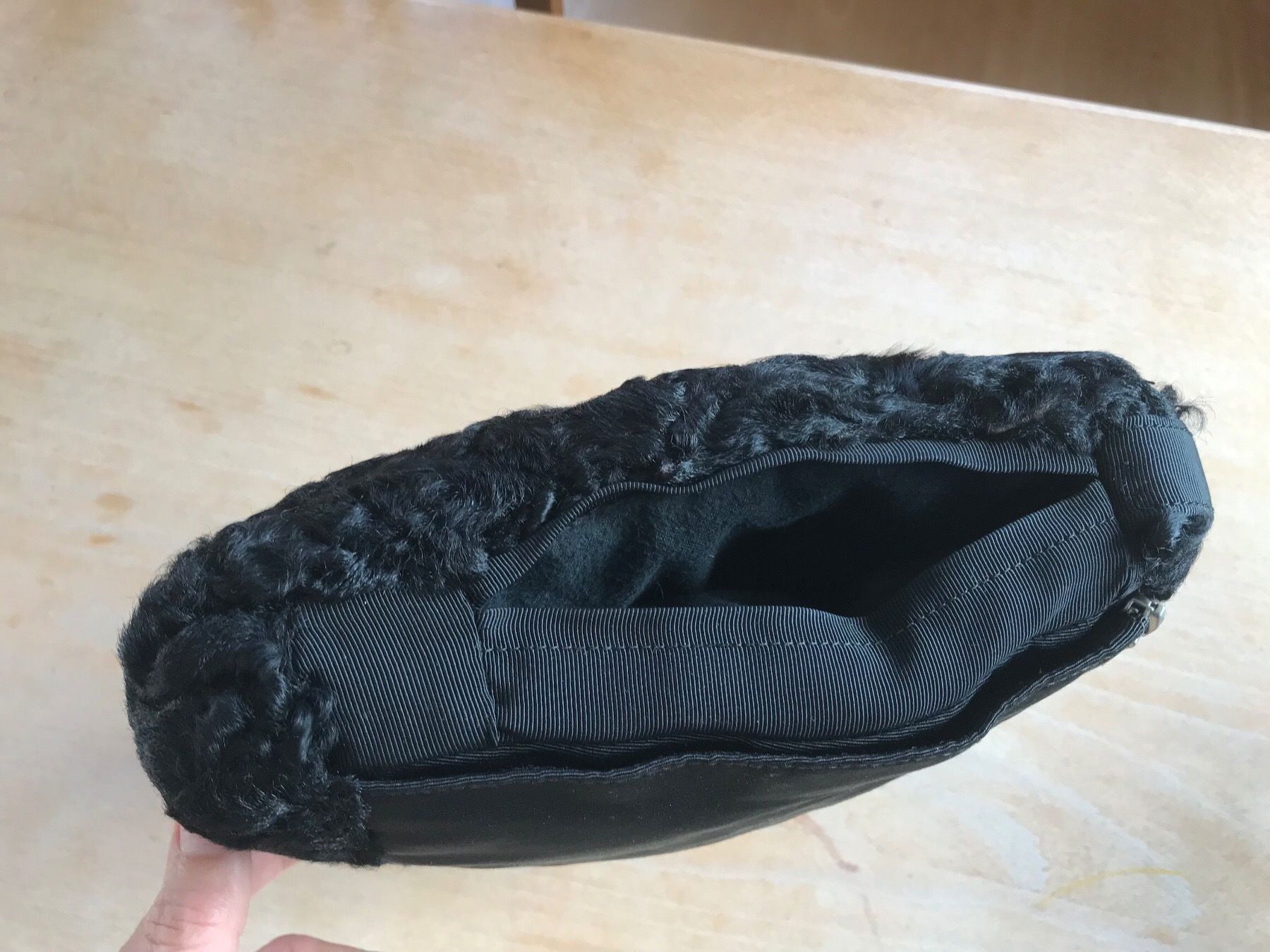 Borse da donna: Antike Muff-Tasche, Persianerfell – Usato da Hittnau venduto da Noppi 6