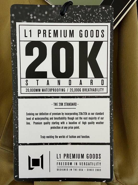Giacche: Tuta da sci/snowboard L1 - theorem premium goods  – Nuovo e nell'imballaggio originale da Verscio venduto da noe_6nz7 3